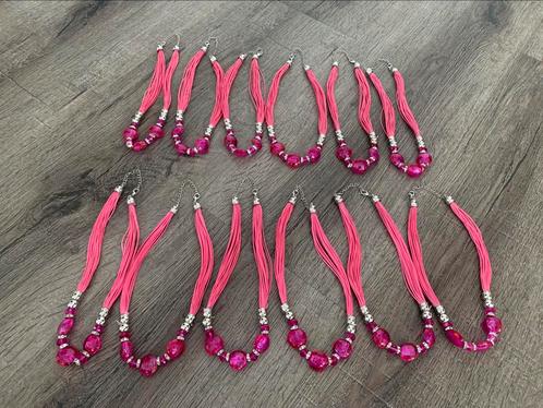 Partij 12 stuks kettingen roze glas ZK60/4, Sieraden, Tassen en Uiterlijk, Kettingen, Zo goed als nieuw, Overige materialen, Roze
