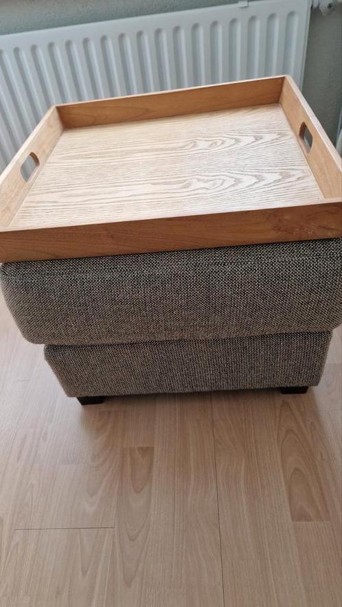Hocker met los dienblad, Huis en Inrichting, Woonaccessoires | Dienbladen, Zo goed als nieuw, Hout, Vierkant, Ophalen