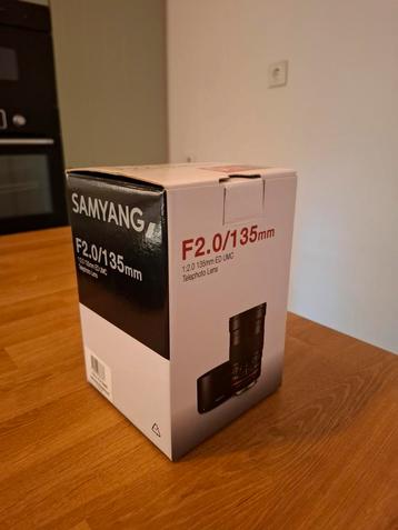 Samyang 135mm F2.0 ED UMC, Canon EF beschikbaar voor biedingen