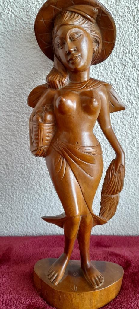 Balinese dame sculptuur Bali Indonesië 32 cm, Antiek en Kunst, Kunst | Beelden en Houtsnijwerken, Verzenden