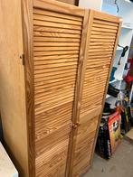 Kast met louvre deuren, Ophalen, ., ., .