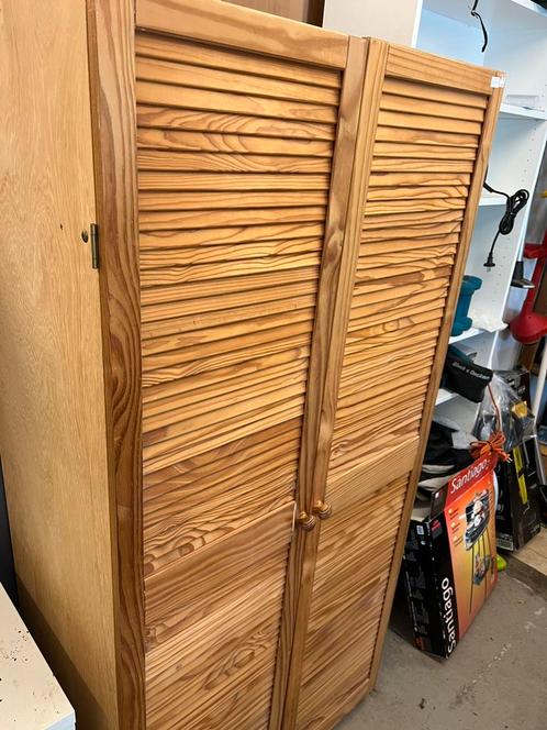 Kast met louvre deuren, Huis en Inrichting, Woonaccessoires | Kamerschermen, Ophalen