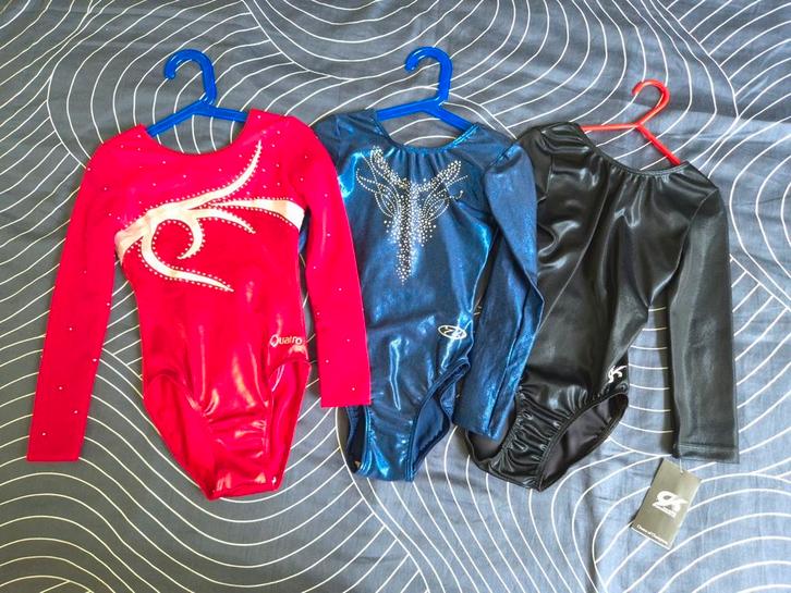 Turnpakjes maat 128/134/140, Sport en Fitness, Turnen, Zo goed als nieuw, Turnpak(je), Kindermaat 122 t/m 140, Blauw, Ophalen of Verzenden