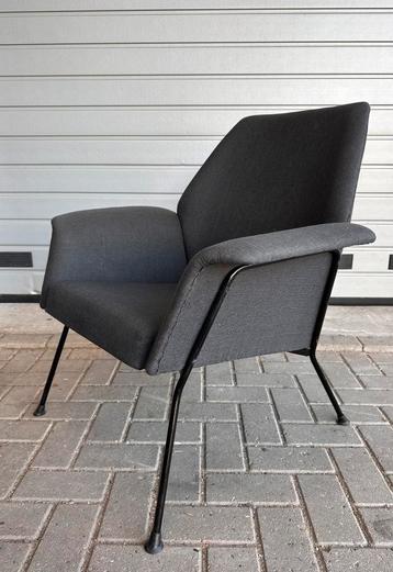 Gispen 1421 design fauteuil beschikbaar voor biedingen