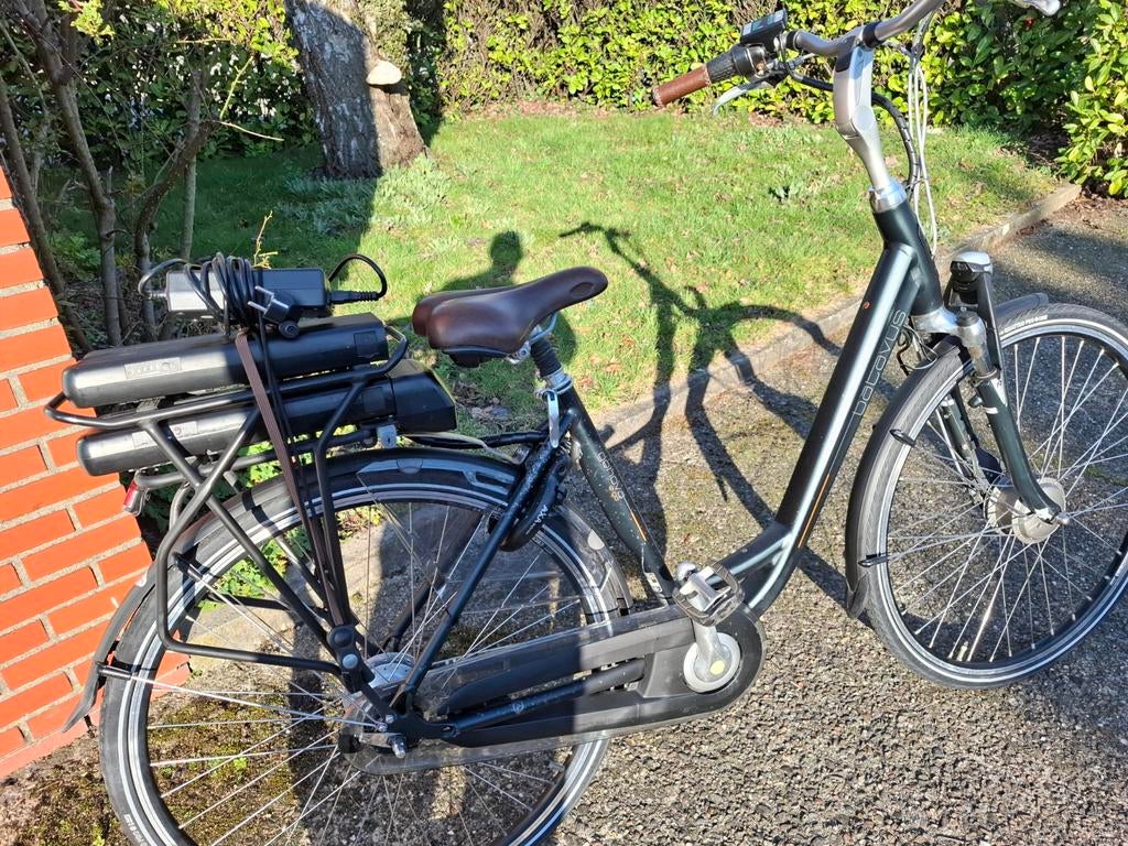 Batavus Genova elektrische fiets met 2x accu, Fietsen en Brommers, Ophalen of Verzenden, Zo goed als nieuw, Batavus