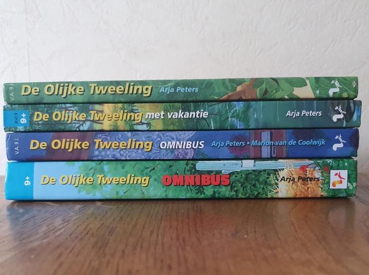 De Olijke tweeling – Arja Peters v.a. 9 jaar 4 stuks voor €6, Boeken, Overige Boeken, Gelezen, Ophalen of Verzenden