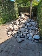 Gratis af te halen: mooie partij grijze breuksteen, Tuin en Terras, Grind, Keien en Split, Ophalen, Gebruikt, Overige materialen