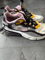 Nike Air Max 270 React - Maat 39, Kleding | Dames, Schoenen, Ophalen of Verzenden, Gedragen, Zwart, Sneakers of Gympen