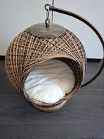 Hangmandje voor poes, Ophalen, Zo goed als nieuw, Riet