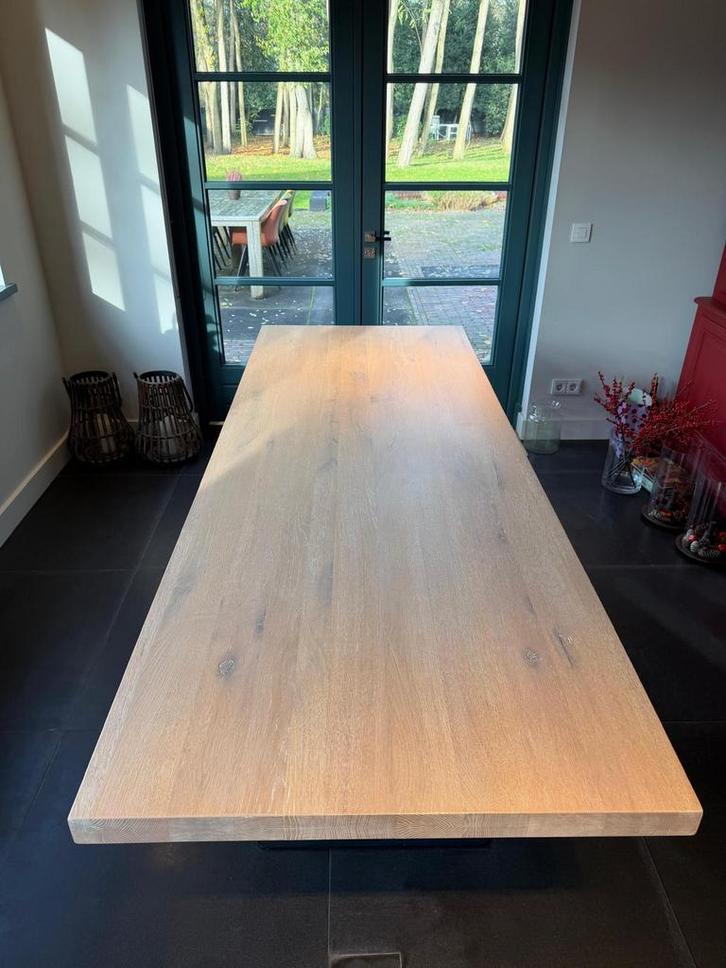 Houten Eettafel - Robuust & Stijlvol, Huis en Inrichting, Tafels | Eettafels, Zo goed als nieuw, 100 tot 150 cm, 200 cm of meer