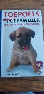 Toepoels Puppywijzer - Gwen Bailey, Boeken, Dieren en Huisdieren, Ophalen of Verzenden, Zo goed als nieuw, Honden, Gwen Bailey