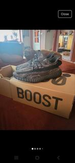 Yeezy 350, Kleding | Heren, Schoenen, Ophalen of Verzenden, Zo goed als nieuw, Zwart