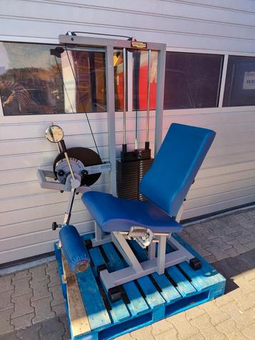Technogym leg extension  beschikbaar voor biedingen