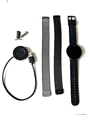 OOZOO smartwatch met zilveren metalen mesh armband beschikbaar voor biedingen