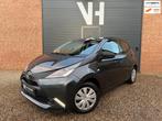 Toyota Aygo 1.0 VVT-i x-fun | AIRCO | CRUISE CONTROL | BLUET, Auto's, Voorwielaandrijving, Stof, Gebruikt, 4 stoelen