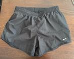 NIKE dri-fit sportbroekje mt 147-158 (L kindermt) NIEUWSTAAT, Sport- of Zwemkleding, Ophalen of Verzenden, Zo goed als nieuw, Nike