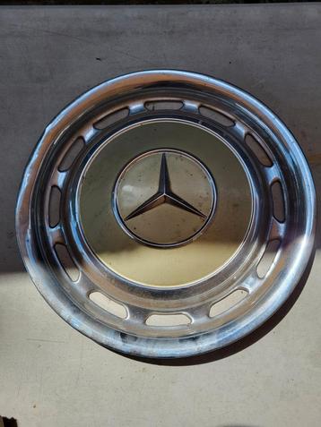 Mercedes wieldop beschikbaar voor biedingen