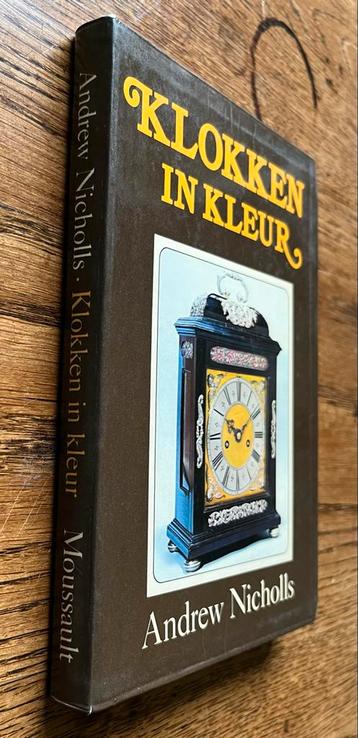 Klokken Boek - Andrew Nicholls - 1976 beschikbaar voor biedingen