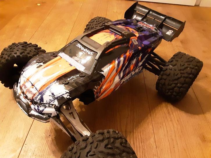 Traxxas E-Revo 2.0 + Hobbywing Max 8 G2s Combo, Hobby en Vrije tijd, Modelbouw | Radiografisch | Auto's, Gebruikt, Auto offroad