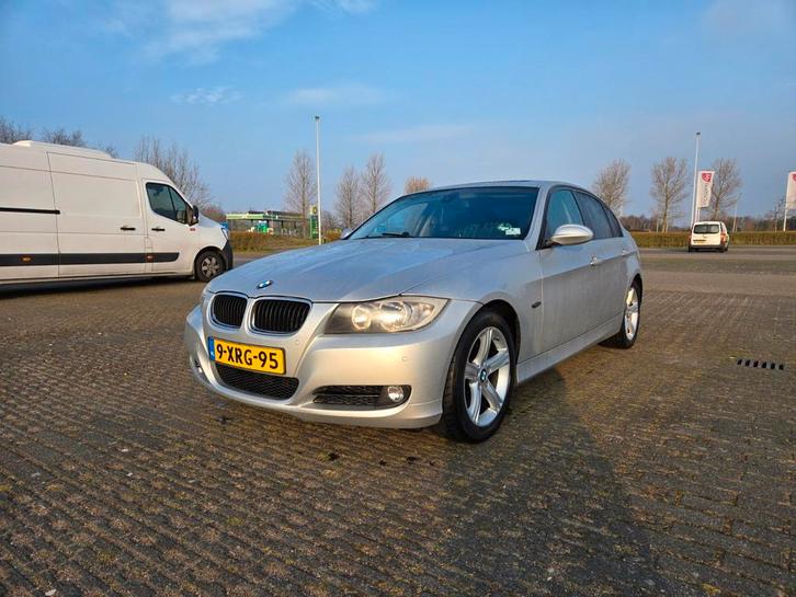 BMW 3-Serie 2.0 I 320 AUT 2005 Grijs, Auto's, BMW, Particulier, 3-Serie, Benzine, C, Sedan, Automaat, Geïmporteerd, Zilver of Grijs