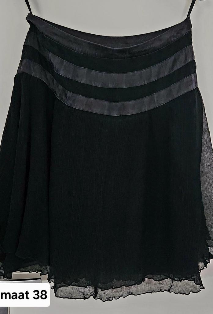 Zwarte rok SCENARIO - Maat 38, Kleding | Dames, Rokken, Zo goed als nieuw, Maat 38/40 (M), Zwart, Knielengte, Ophalen of Verzenden