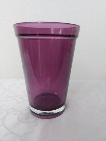 Paarse vaas/bloempot van glas