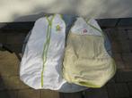 2 baby slaapzakken wit groen met dieren tot 80 centimeter, Kinderen en Baby's, Ophalen of Verzenden, Gebruikt, 70 tot 85 cm, Slaapzak
