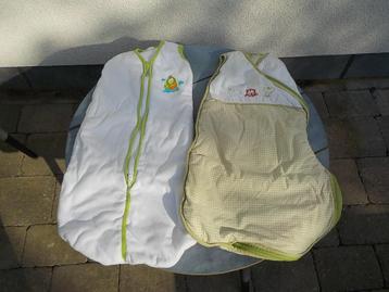 2 baby slaapzakken wit groen met dieren tot 80 centimeter beschikbaar voor biedingen