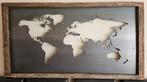 Wereldkaart van staal in houten frame, nieuw!, Ophalen, Nieuw, 125 cm of meer, Schilderij