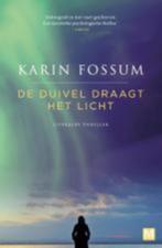 Karin fossum: de duivel draagt het licht, Boeken, Thrillers, Gelezen, Ophalen of Verzenden, Scandinavië