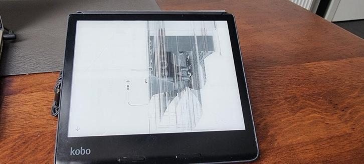 KOBO Sage 8 inch, Computers en Software, E-readers, Gebruikt, 8 inch, Touchscreen, Wi-Fi, Ophalen of Verzenden