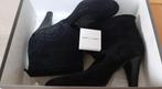 Janet & Janet, hoge zwart suede pump, mt 39, Zwart, Ophalen of Verzenden, Janet & Janet, Zo goed als nieuw