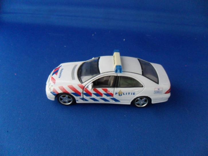 model auto 1.43 Mercedes Benz C Klasse Politie Ned. HONGWELL, Hobby en Vrije tijd, Modelauto's | 1:43, Zo goed als nieuw, Auto