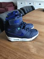 Nike Air Revolution Sky High - Sleehak Sneakers, Kleding | Dames, Schoenen, Nike, Blauw, Ophalen of Verzenden, Zo goed als nieuw