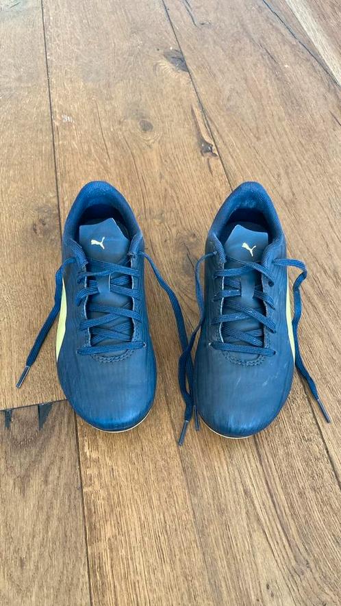 Voetbalschoenen maat 33 puma, Sport en Fitness, Voetbal, Gebruikt, Schoenen, Ophalen