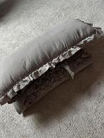 Jysk bedsprei en kussen, Ophalen of Verzenden, Zo goed als nieuw, Wit, Vierkant