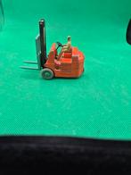 310 fork lift dinky toys, Hobby en Vrije tijd, Modelauto's | Overige schalen, Ophalen of Verzenden, Zo goed als nieuw, Bus of Vrachtwagen
