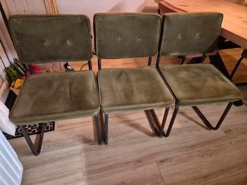 Set van 3 groene vintage stoelen beschikbaar voor biedingen