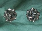 Oorschroefjes - oorbellen met zilveren rozen, Sieraden, Tassen en Uiterlijk, Antieke sieraden, Ophalen of Verzenden, Zilver
