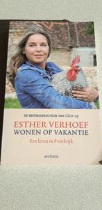 Esther Verhoef - Wonen op vakantie, Ophalen of Verzenden, Zo goed als nieuw, Esther Verhoef