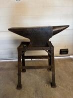 Vintage aambeeld met afmetingen 71 cm x 14 cm., Ophalen