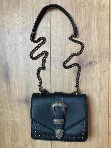 stoer zwart schouder tasje met 2 binnenvakjes B17xH14xD5cm beschikbaar voor biedingen