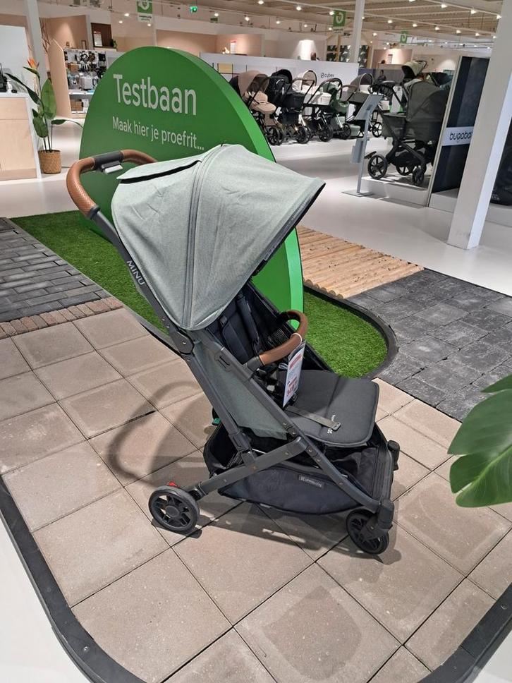 Uppababy Buggy V2 Gwen Showmodel, Kinderen en Baby's, Buggy's, Nieuw, Ophalen of Verzenden