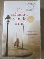 Boek: De Schaduw van de Wind door Carlos Ruiz Zafón Z.g.a.n., Ophalen of Verzenden, Zo goed als nieuw, Overige