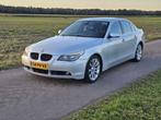 BMW 5-Serie 2.5 D 525 AUT 2005 Grijs, Auto's, 2000 kg, Origineel Nederlands, Diesel, Grijs