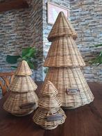 3 rattan kerstbomen Riviera Maison, Huis en Inrichting, Ophalen, Zo goed als nieuw