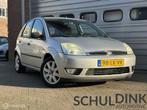 Ford Fiesta 1.4-16V Ghia AUTOMAAT|TREKHAAK|AIRCO|ELEKTRISCHE, Auto's, Ford, 15 km/l, Gebruikt, 4 cilinders, Origineel Nederlands