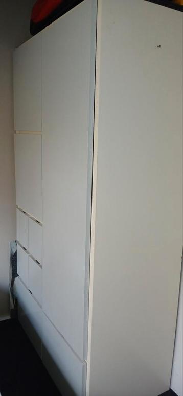 Ikea Visthus/Rakke Kast - Geverfd beschikbaar voor biedingen
