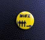 NOFX band button speld pin, geel zwart, 25mm, Verzenden, Nieuw, Overige typen