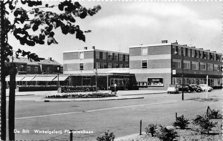 W279 de Bilt Winkel galerij Planetenbaan - uitg Hillen -, Verzamelen, Ansichtkaarten | Nederland, Gelopen, Utrecht, Ophalen of Verzenden